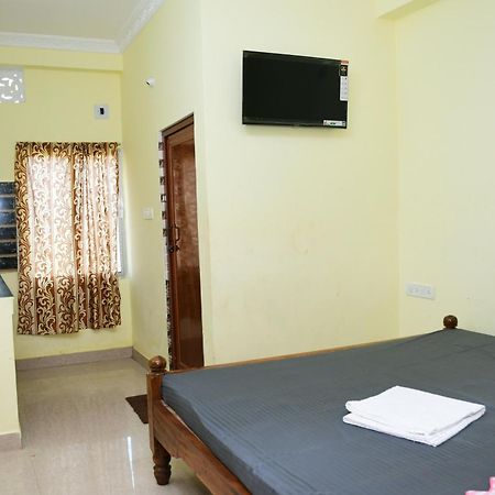 Hotel Dream Palace Puri Room photo